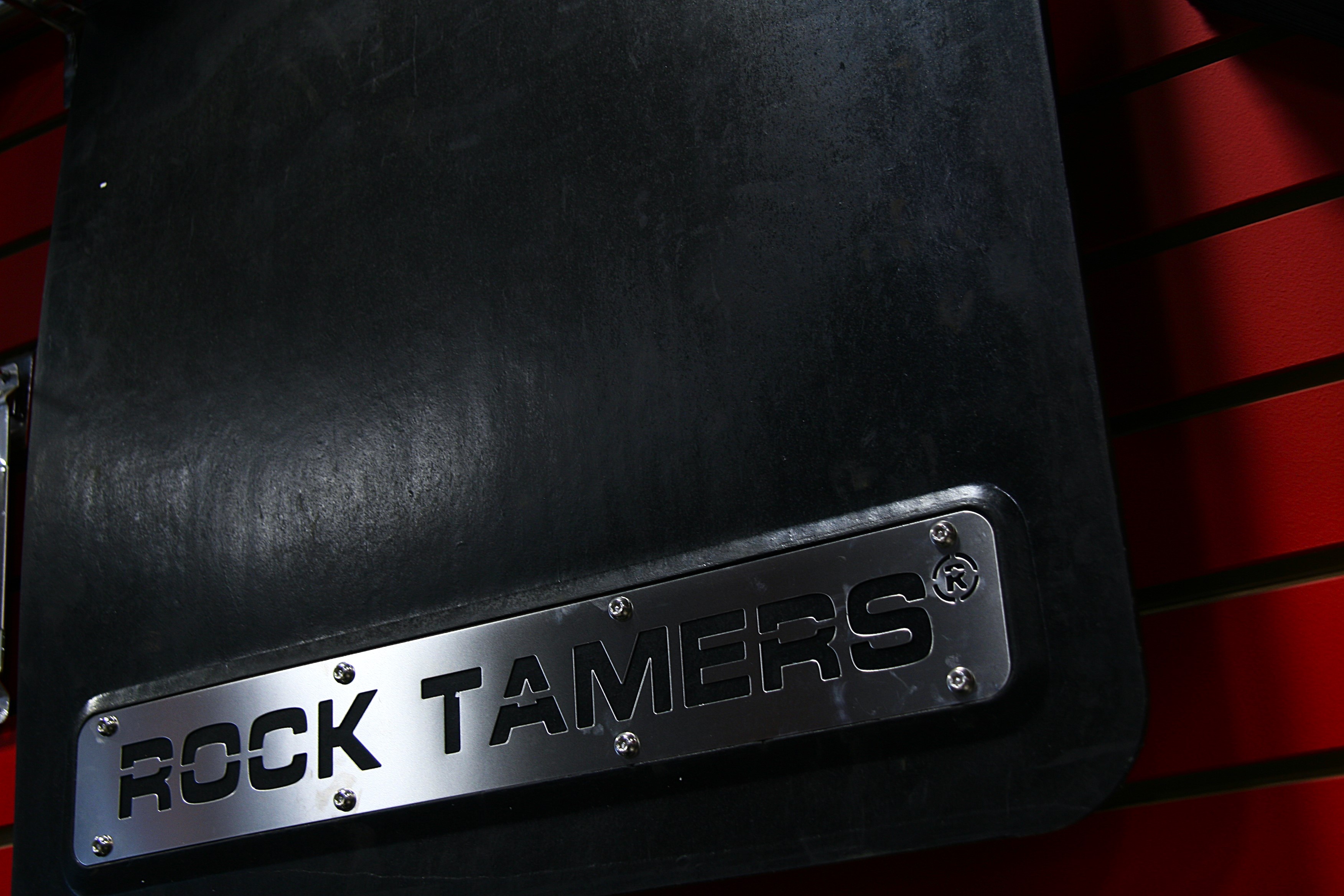 Rock Tamers Mudflap Systems hero background